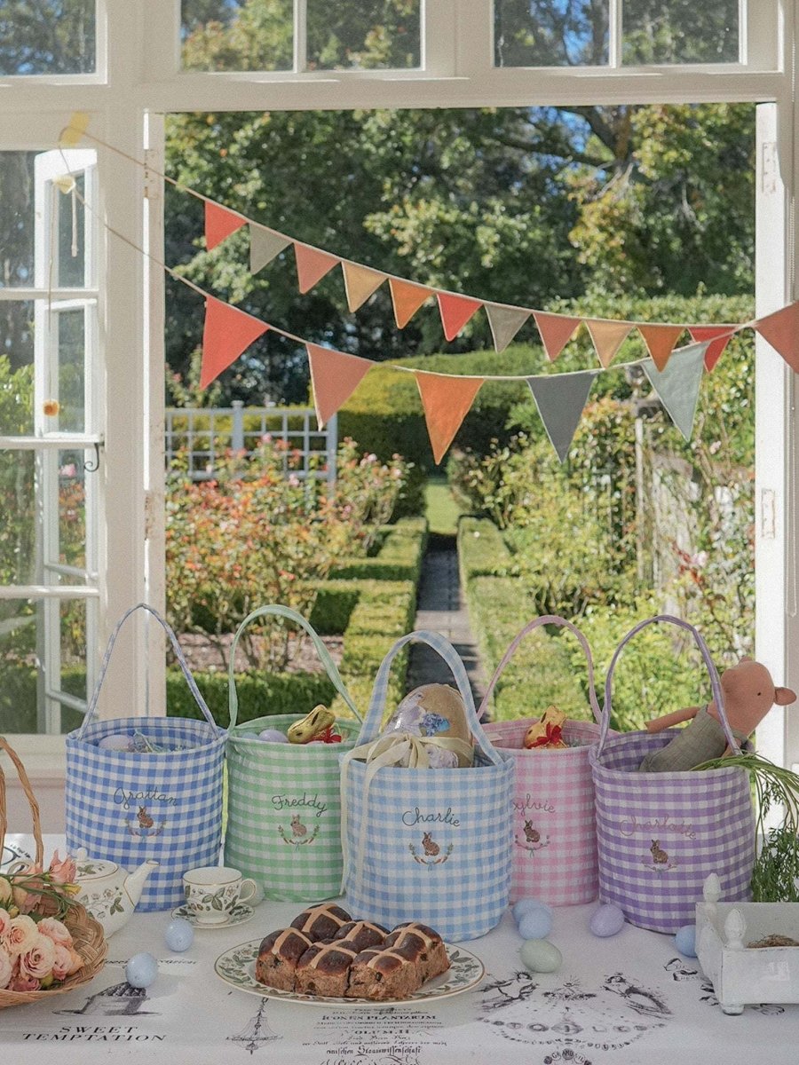 /products/personalised-easter-bucket-bunny-carrots